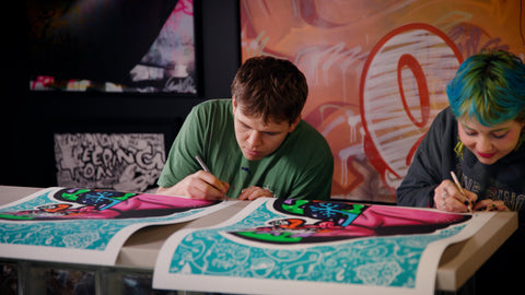 Samarbeidsverk. Maud og Lavrans. Piggtråd og Rosemaling