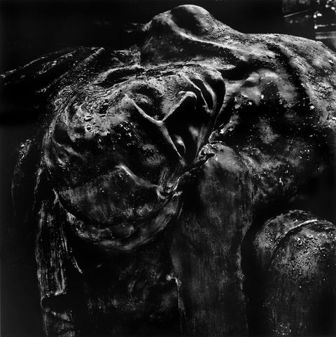Sort Kristus: Pieta. Cimetero del Verano, Roma, Italia